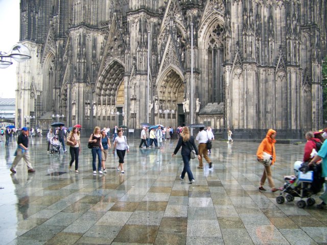 cologne02.jpg